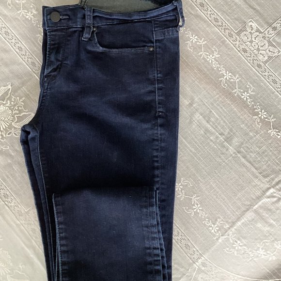 Jeans - Picture 2 of 3